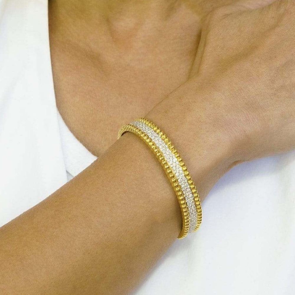 Trendy bangle bracelet A431